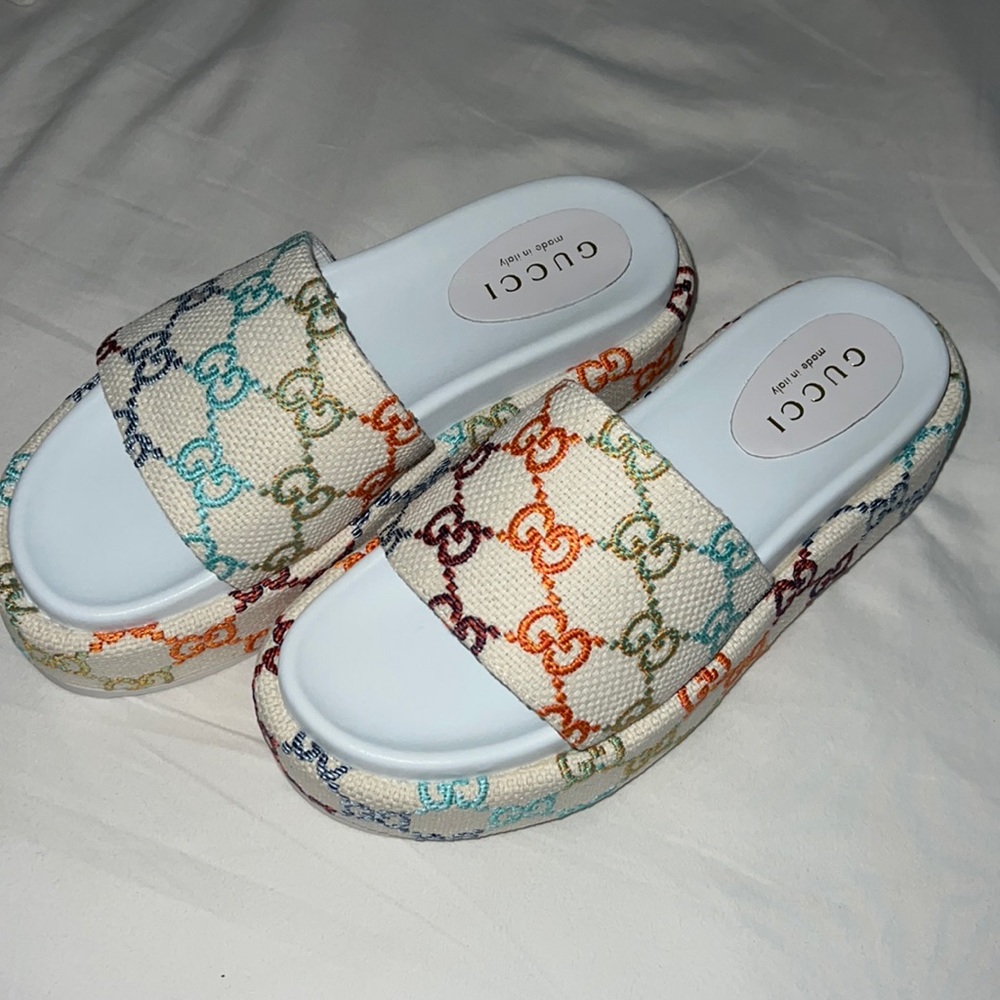 Platform sandals